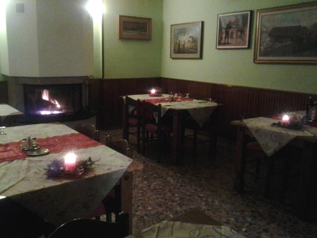 Hotel Poggio D'Oro Riva di Solto Bagian luar foto