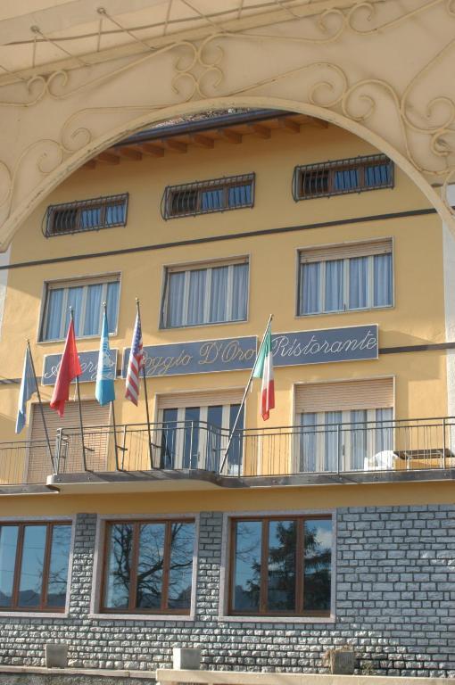 Hotel Poggio D'Oro Riva di Solto Bagian luar foto