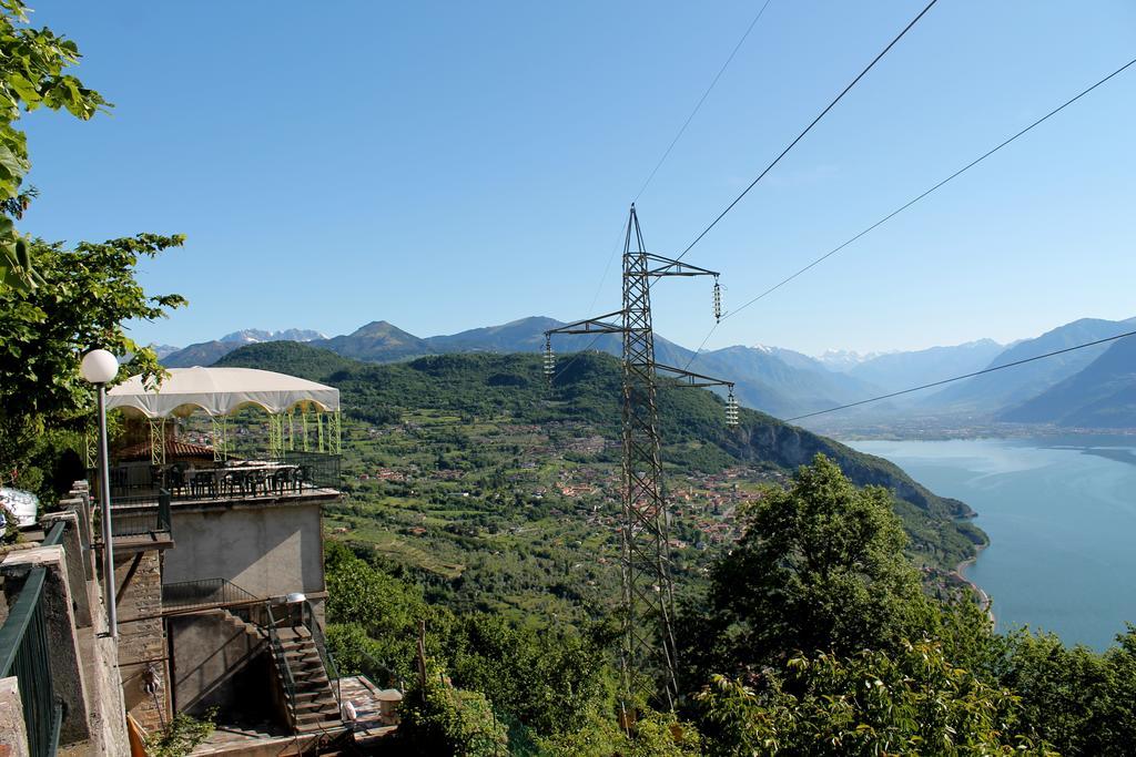 Hotel Poggio D'Oro Riva di Solto Bagian luar foto